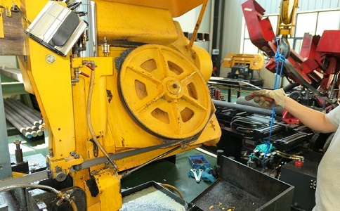 如何解决永修卧式金属带锯床切削时出现的断带现象? 如何解决永修卧式金属带锯床切削时出现的断带现象?