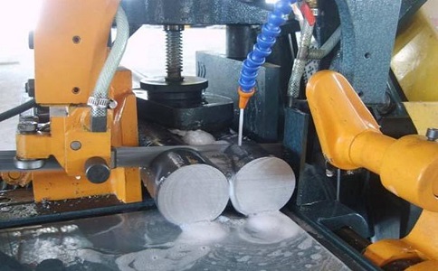 永修卧式带锯床的送料方式有哪几种? 永修卧式带锯床的送料方式有哪几种?