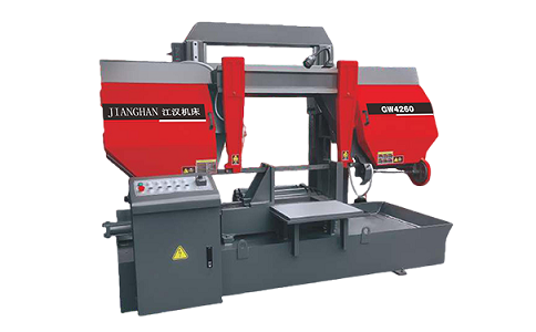 操作人员矫正带锯床锯缝歪斜的秘诀 操作人员矫正带锯床锯缝歪斜的秘诀